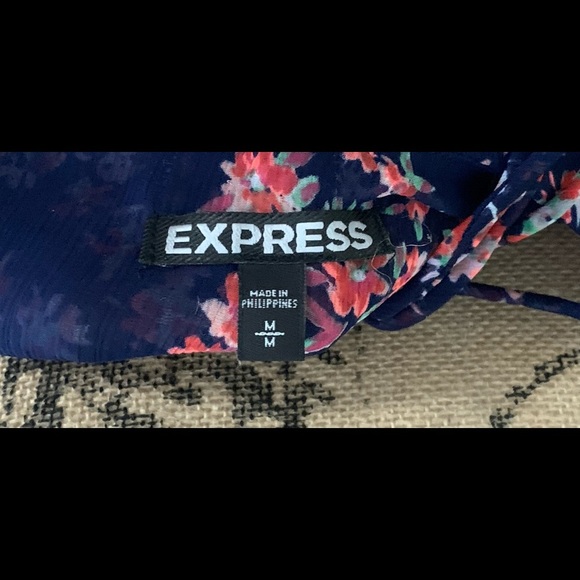 🌸 EXPRESS Sheer Floral Cami Tank – Size M 🌸 - Picture 5 of 6